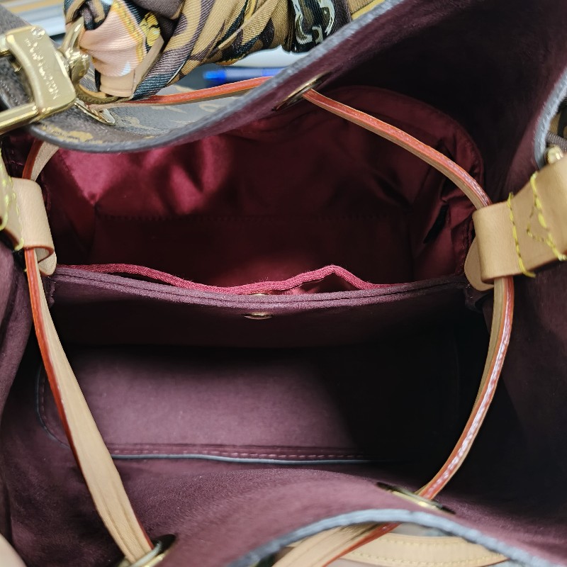 LV  Neonoe BB老花水桶包 （M46581)晶片款-12