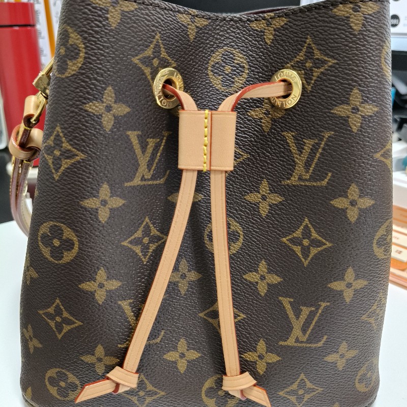 LV  Neonoe BB老花水桶包 （M46581)晶片款-1