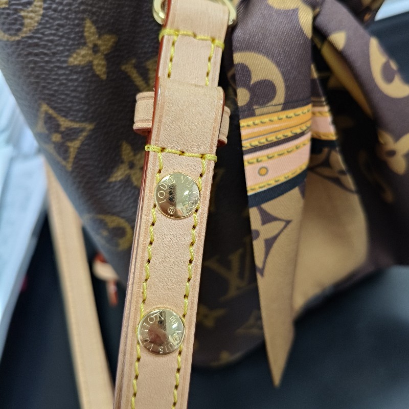 LV  Neonoe BB老花水桶包 （M46581)晶片款-17