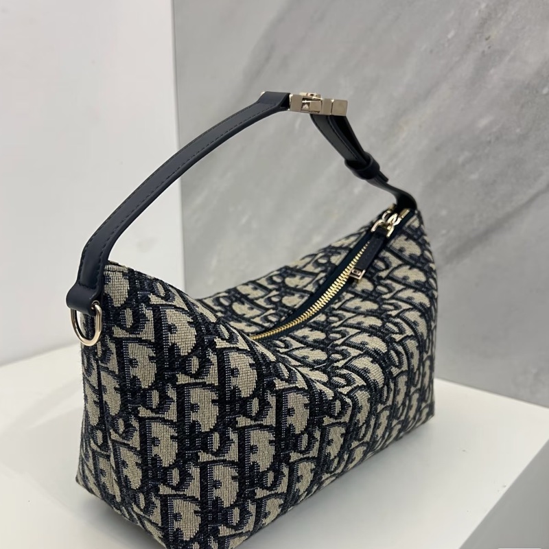 全新代購！Dior DiorTravel Nomad 飯盒包 手拿包 老花-4