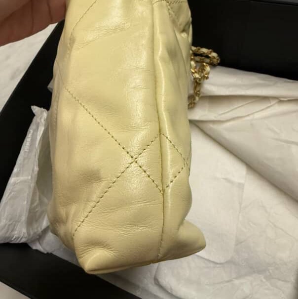CHANEL 23S MINI 22 Bag /淡黃色/ 晶片款(附內膽包)-3