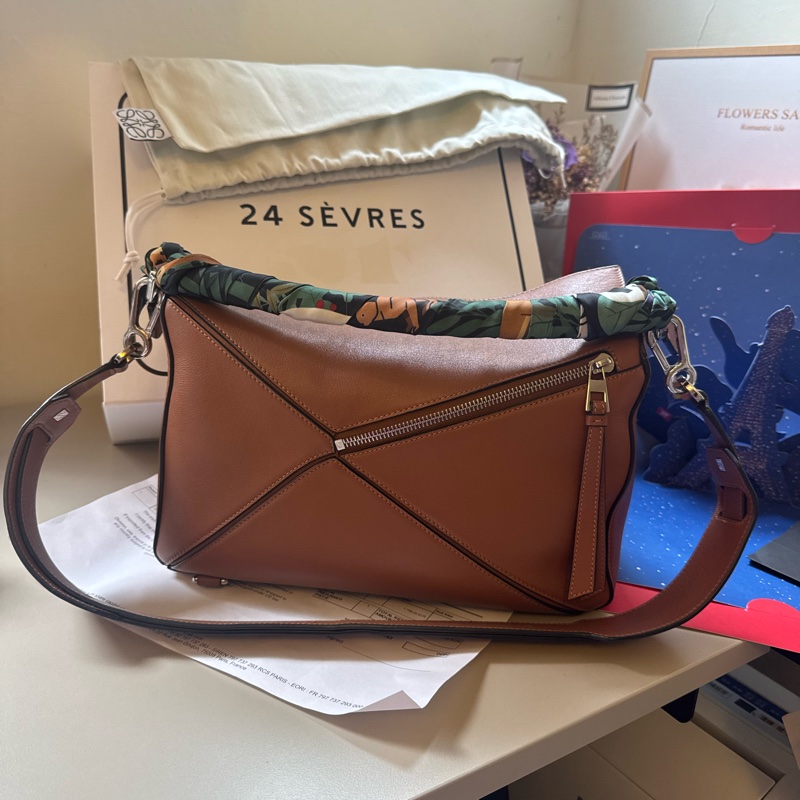Loewe medium puzzle 2020年7月購入 閑置品 棕色經典色-15