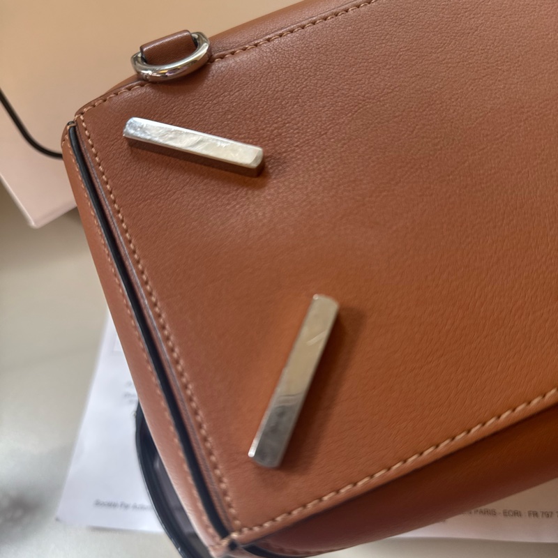 Loewe medium puzzle 2020年7月購入 閑置品 棕色經典色-21