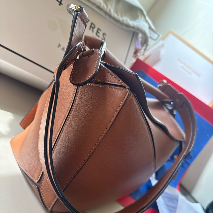 Loewe medium puzzle 2020年7月購入 閑置品 棕色經典色-42