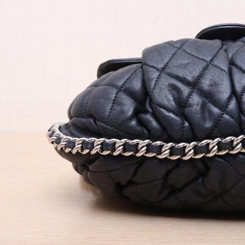 CHANEL(香奈兒) 黑色 18開 銀扣 雙C 菱格 滾邊鏈條南瓜包 斜跨包-6