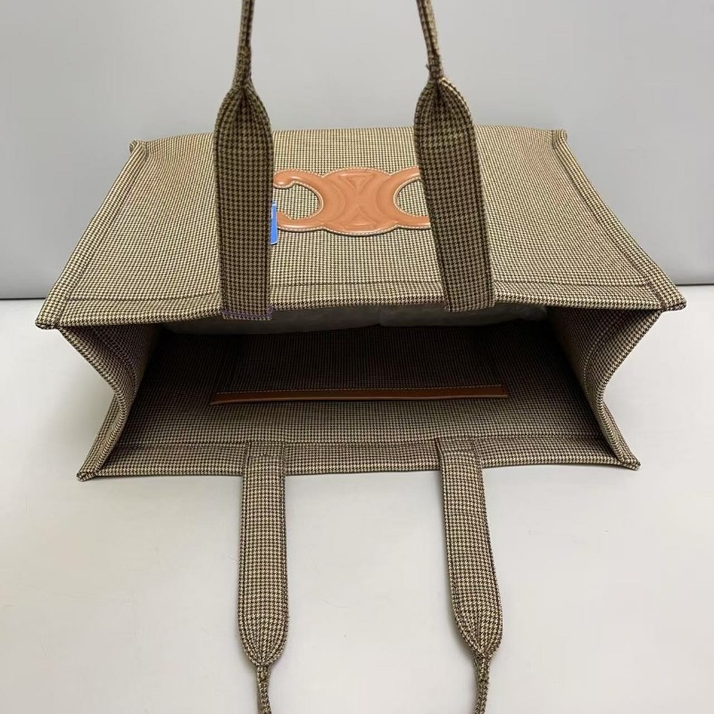 Celine 格紋浮雕凱旋門tote托特包-6