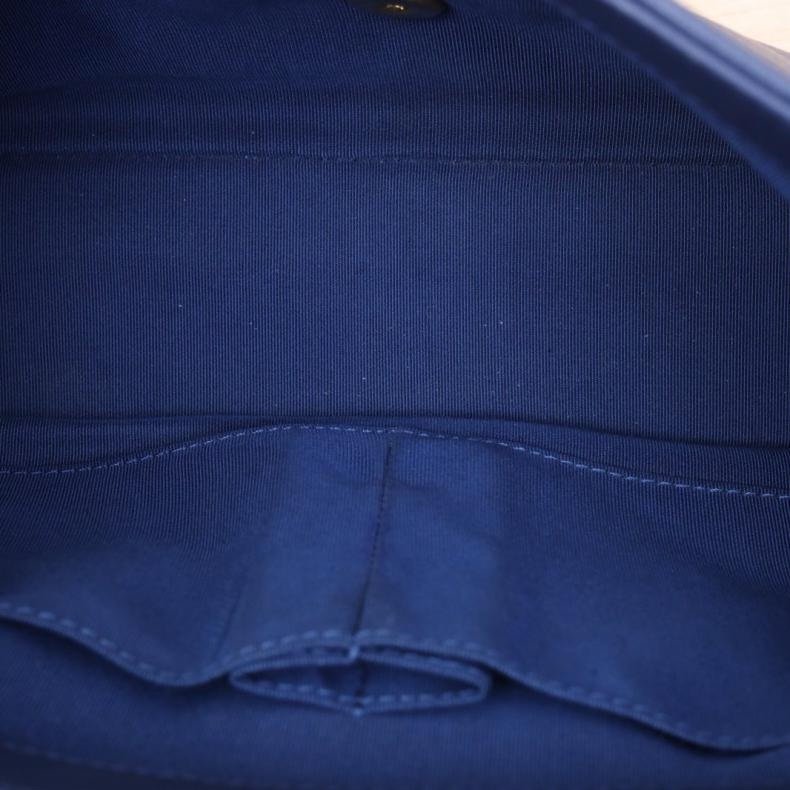 CHANEL(香奈兒) 藍色 25開 金扣 V紋郵差包 單肩包-8