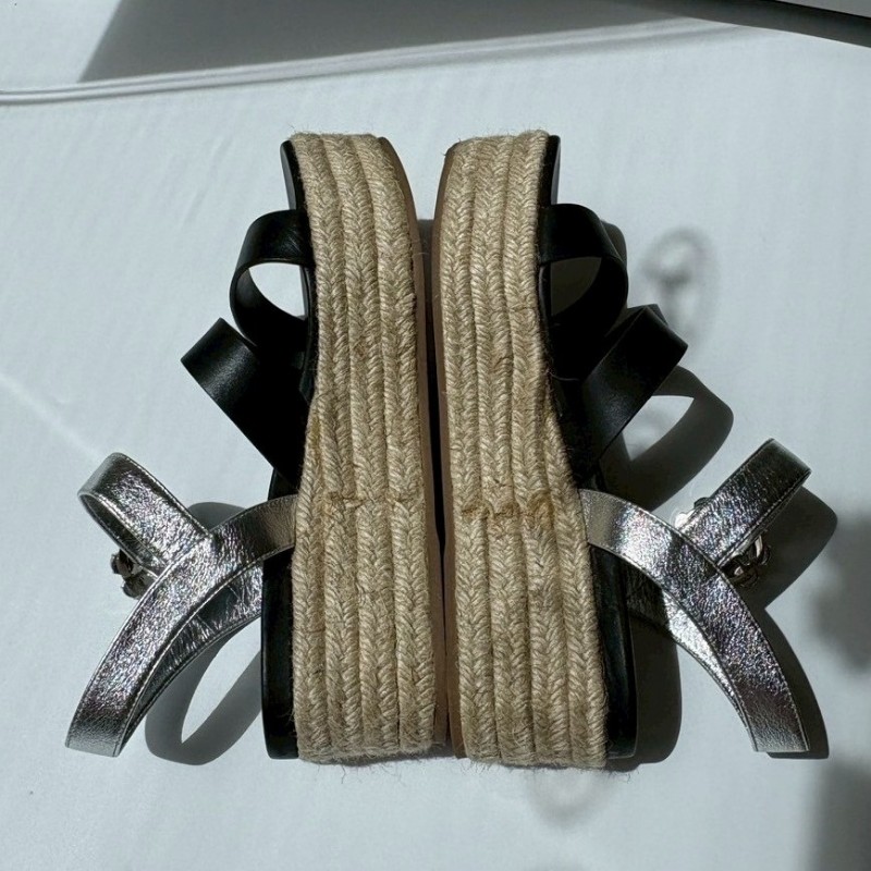 miumiu 銀+黑色皮革水鑽釦帶 厚底涼鞋-6