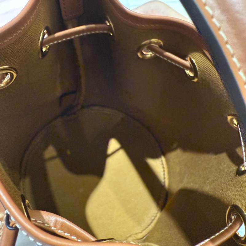 Celine 新款Clara 老花抽繩水桶包小號 全新正品 #celine水桶包 #黃褐色 #現貨在台 #超難搶尺寸-8