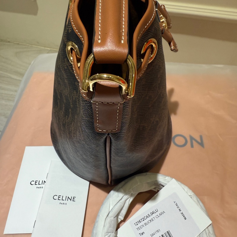 Celine 新款Clara 老花抽繩水桶包小號 全新正品 #celine水桶包 #黃褐色 #現貨在台 #超難搶尺寸-12
