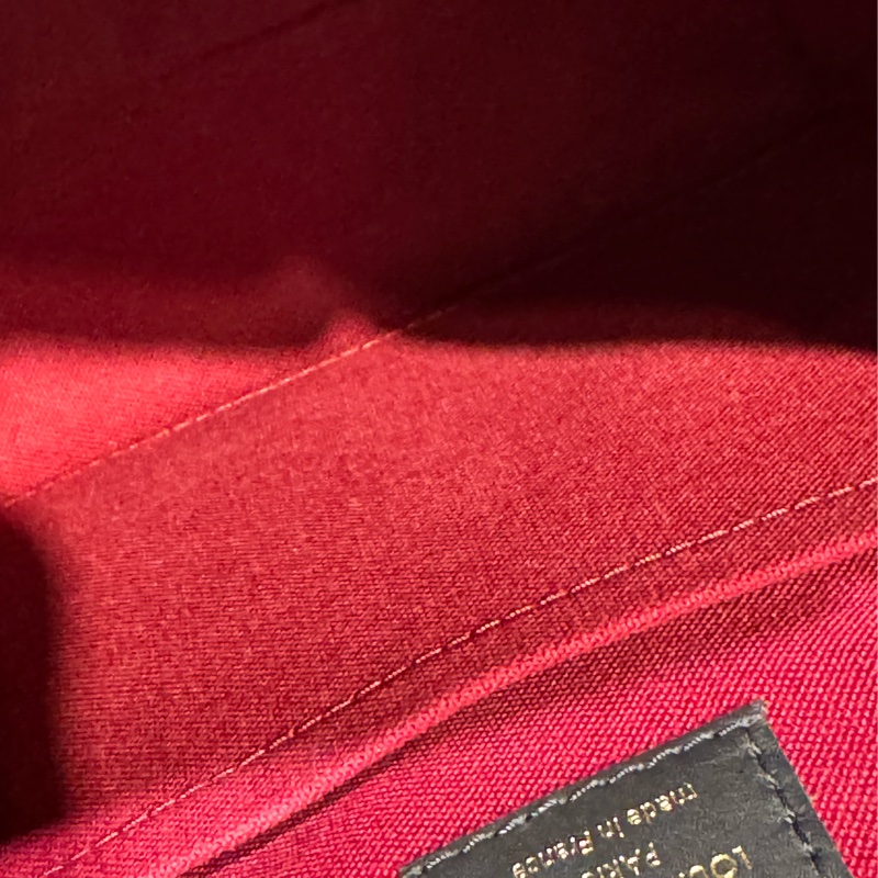 LV花紋拼黑皮革後背包-45