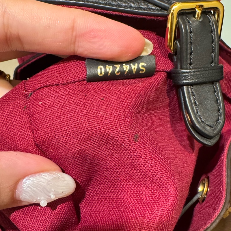 LV花紋拼黑皮革後背包-30