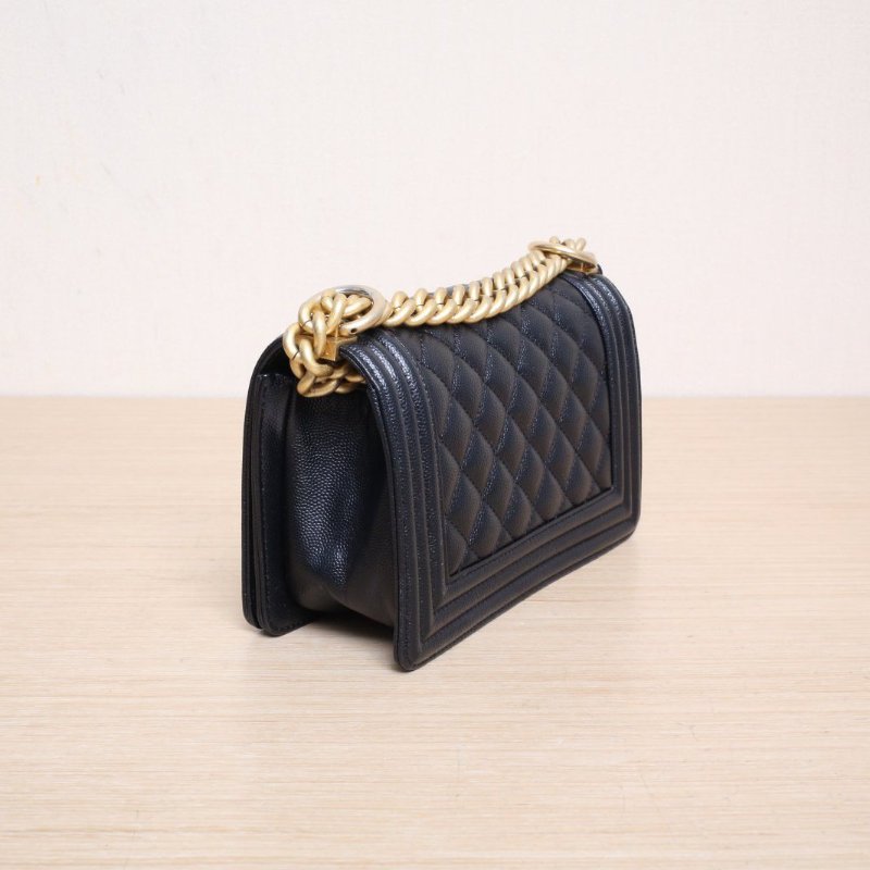 CHANEL(香奈兒) Leboy 小號 20.5cm 黑色 荔枝 晶片開 金扣 菱格紋-5