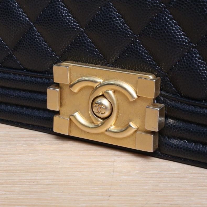 CHANEL(香奈兒) Leboy 小號 20.5cm 黑色 荔枝 晶片開 金扣 菱格紋-7