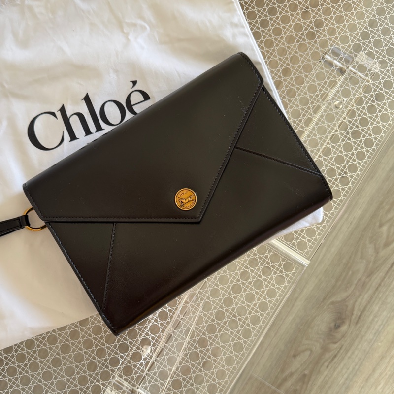 全新未使用 Chloe 金幣釦牛皮收納包 信封包-0
