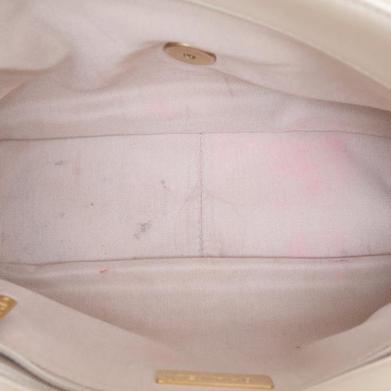 CHANEL(香奈兒) 19BAG 口蓋包 中號 30cm 奶茶色 30開 金銀扣-8
