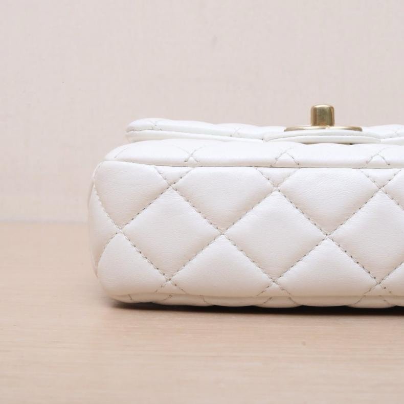 CHANEL(香奈兒) 白色 晶片開 金扣 22K 琺瑯愛心CoCo鏈條 皮穿鏈 口蓋包-6