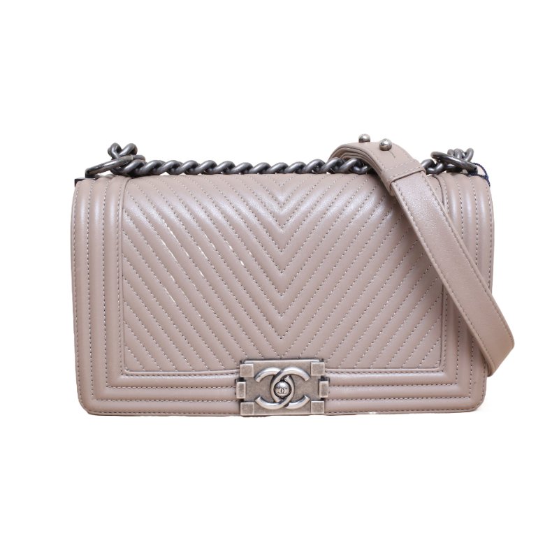 CHANEL(香奈兒) Leboy 中號 卡其色 19開 鎢鋼扣-0