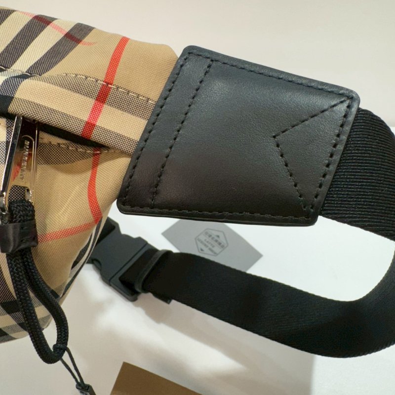 BURBERRY 胸口包/腰包 經典格紋 9成新-8