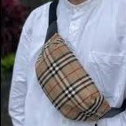BURBERRY 胸口包/腰包 經典格紋 9成新-0