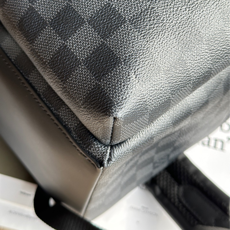 ‎˗ˏˋ 閉眼選不出錯 º· 𓈒꙳ ‎˖ Louis Vuitton N40514 全新商品 Discovery PM 黑棋盤格後背包 雙肩包 電腦包-7