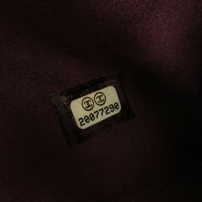 CHANEL 牛皮皮革Clutch金扣手拿包-12