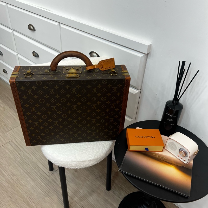 Lv 老花古董硬箱-1