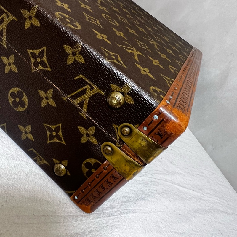 Lv 老花古董硬箱-13