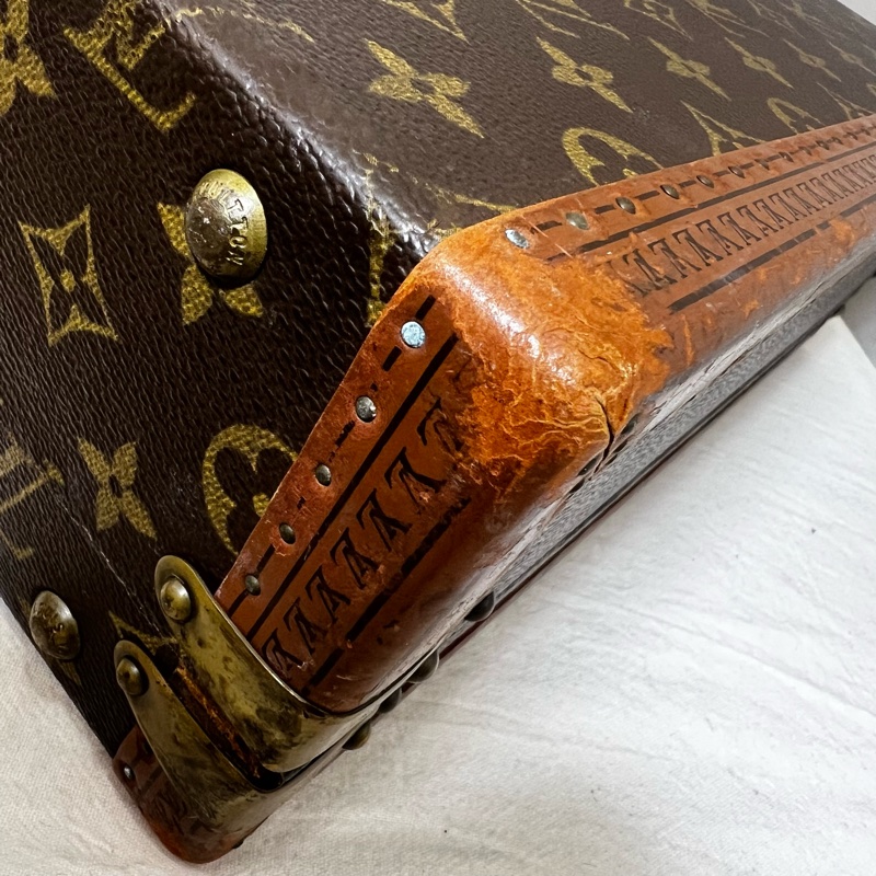Lv 老花古董硬箱-19