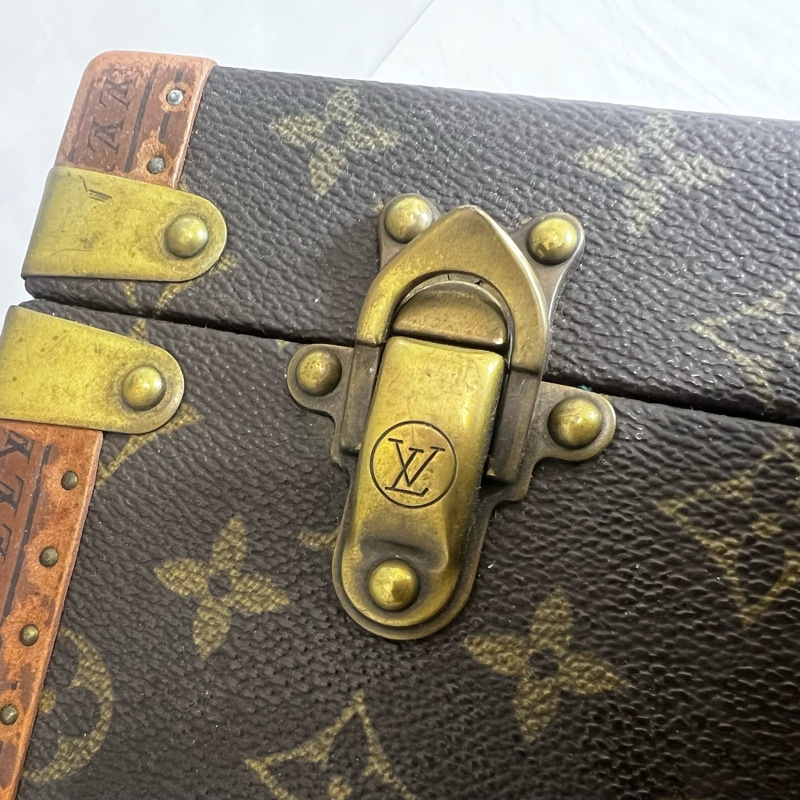 Lv 老花古董硬箱-29
