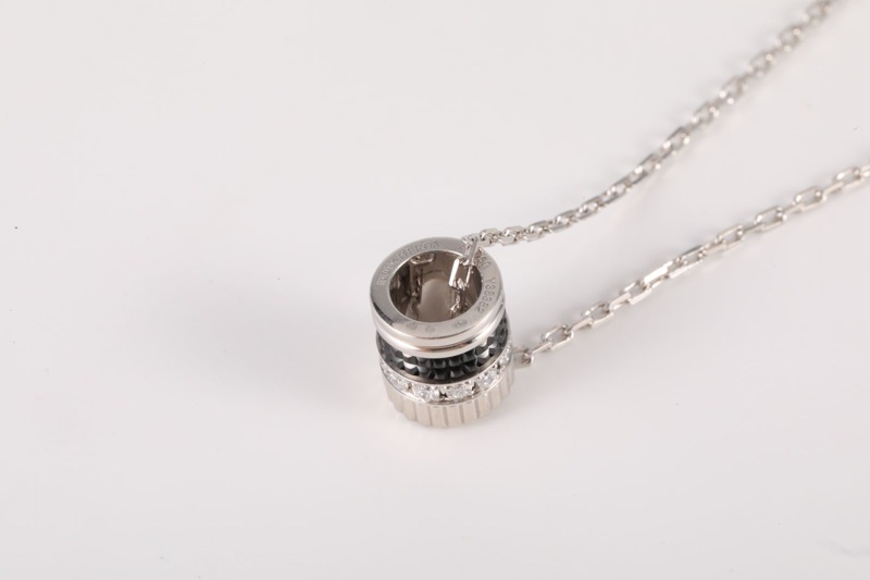 Boucheron(寶詩龍)18K白金 鑽石 白金 Quatre Black吊墜 項鏈 18K-2