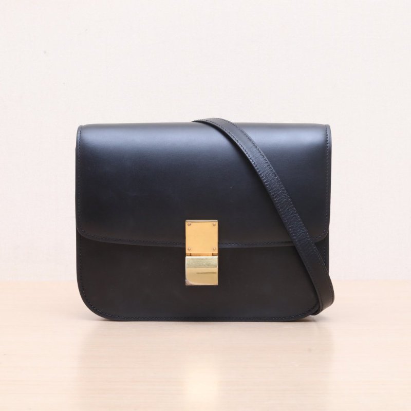 CELINE(思琳) Classic Box 中號 黑色 金扣-2