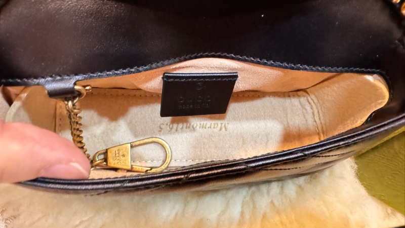Gucci 馬蒙mini黑金鏈條包-16