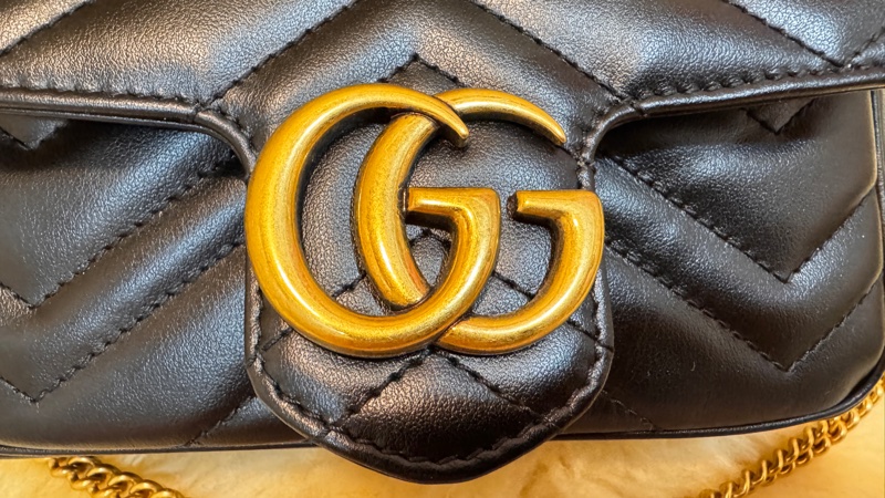 Gucci 馬蒙mini黑金鏈條包-18