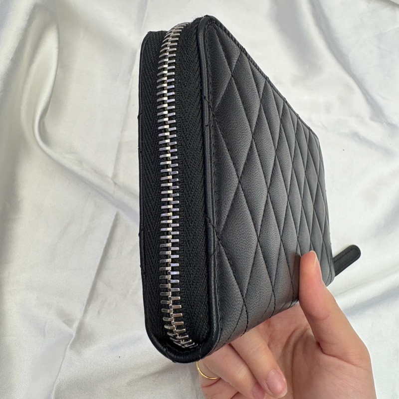 Chanel 黑銀羊皮拉鍊長夾-3