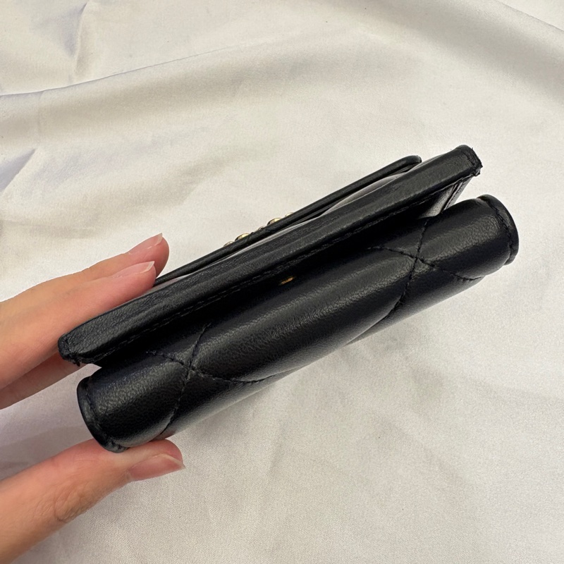 Chanel 19黑金三折迷你短夾-5