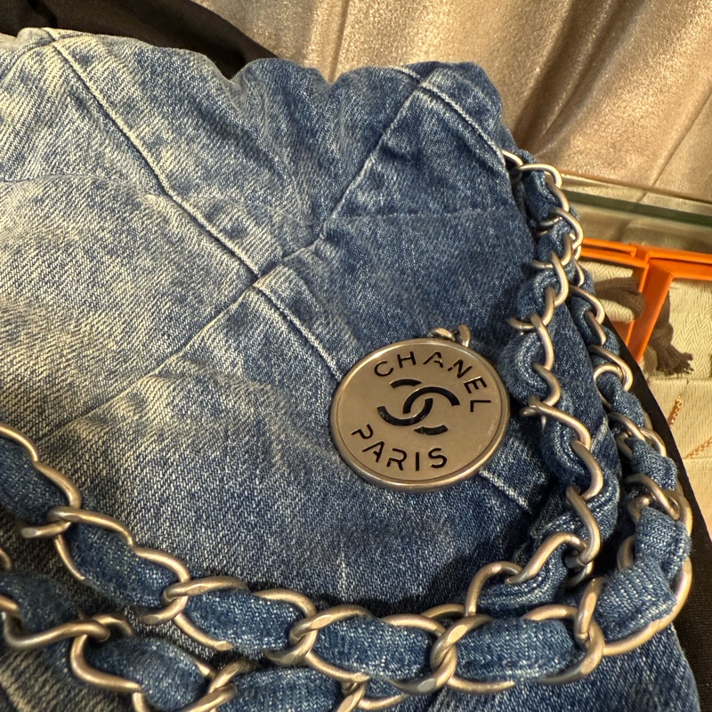 Chanel 牛仔丹寧布22手提包/Blue in Denim-Jeans-handbag-2
