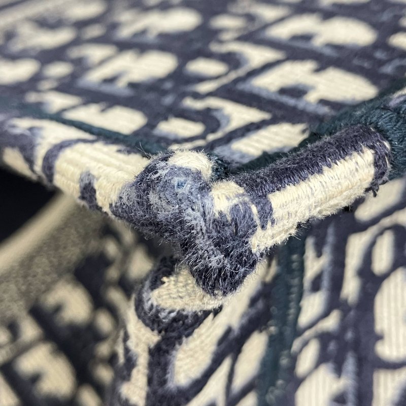 △ Christian Dior 迪奧 Navy And Beige Canvas Book Tote Bag #L 深藍色和淺褐色帆布托特袋#L - 257015167-9