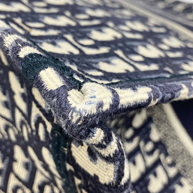 △ Christian Dior 迪奧 Navy And Beige Canvas Book Tote Bag #L 深藍色和淺褐色帆布托特袋#L - 257015167-10