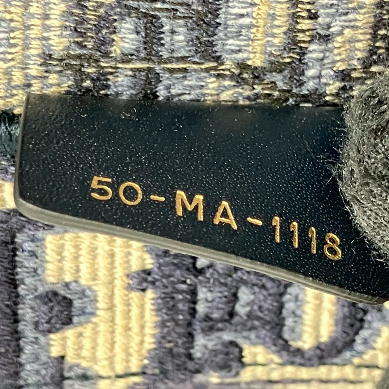 △ Christian Dior 迪奧 Navy And Beige Canvas Book Tote Bag #L 深藍色和淺褐色帆布托特袋#L - 257015167-19