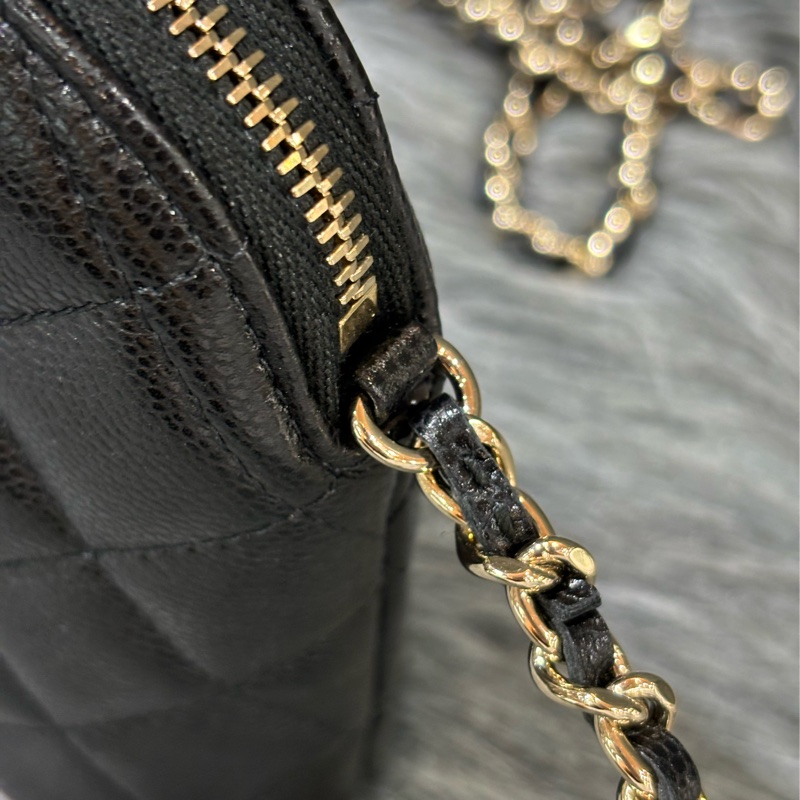 CHANEL AP4016 ALMA 黑色荔枝皮 金釦 金鍊 肩背包 斜背包 貝殼包 手機包-15
