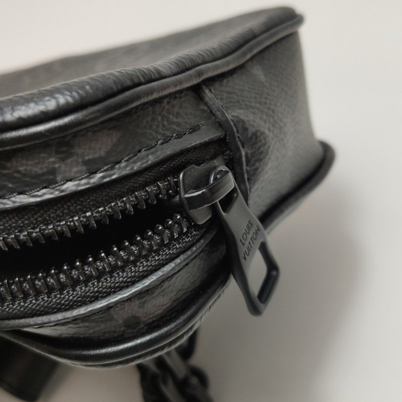 Louis Vuitton (LV) Pochette Volga 牛皮 老花 手拿包-6