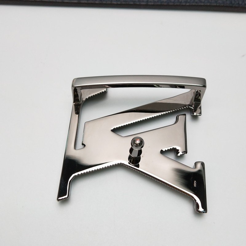 Louis Vuitton (LV) Tilt 牛皮 字母 金屬扣 雙面皮帶-5