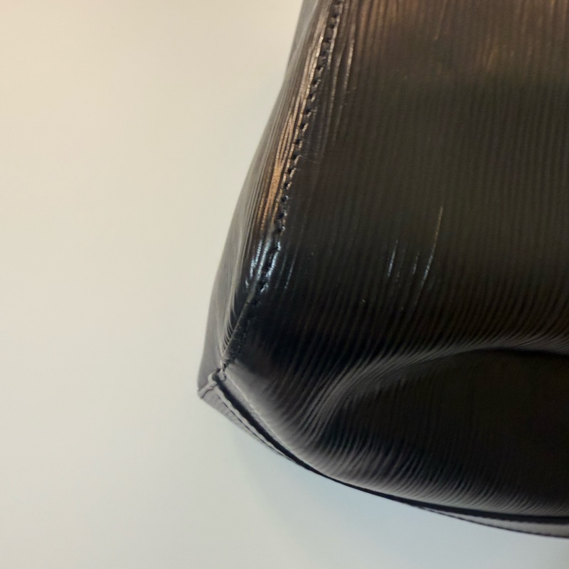 ✔️LOUIS VUITTON LV 路易威登 Epi Noe M59012 水波紋水桶包／黑色-10