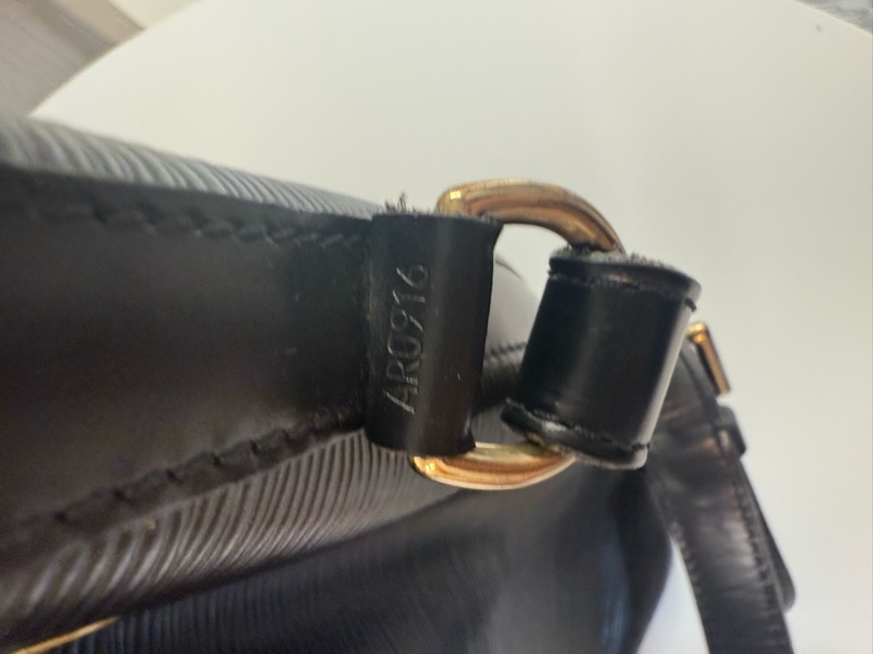 ✔️LOUIS VUITTON LV 路易威登 Epi Noe M59012 水波紋水桶包／黑色-20