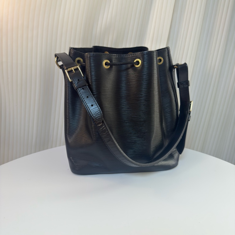 ✔️LOUIS VUITTON LV 路易威登 Epi Noe M59012 水波紋水桶包／黑色-2