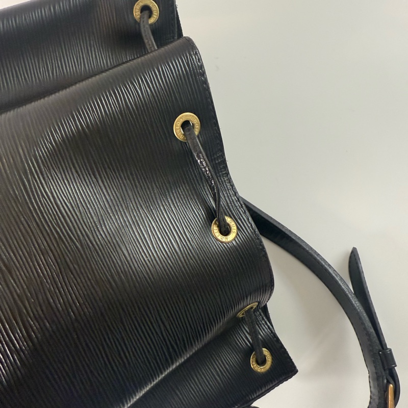 ✔️LOUIS VUITTON LV 路易威登 Epi Noe M59012 水波紋水桶包／黑色-3