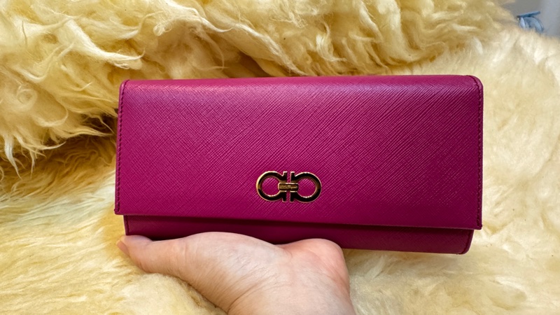 全新Salvatore Ferragamo 經典馬蹄牛皮三折長夾-30