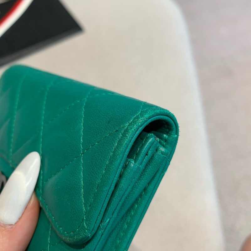 Chanel香奈兒 綠色羊皮錢包小卡包銀扣銀包 22開無卡-11