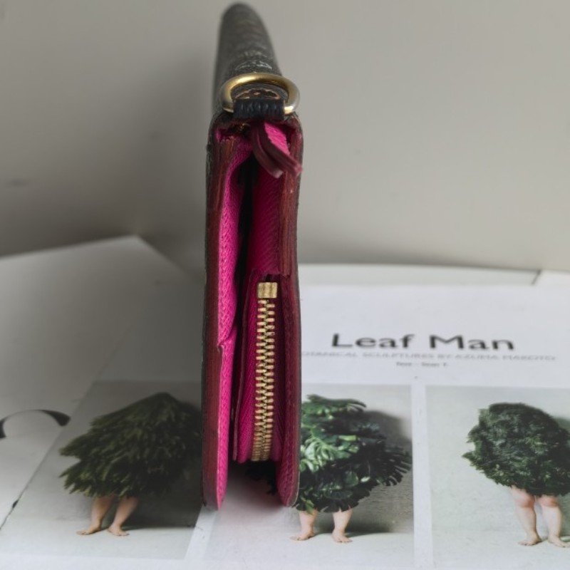 LV/路易威登 黑三彩對折按扣長夾銀包 有刻字-7